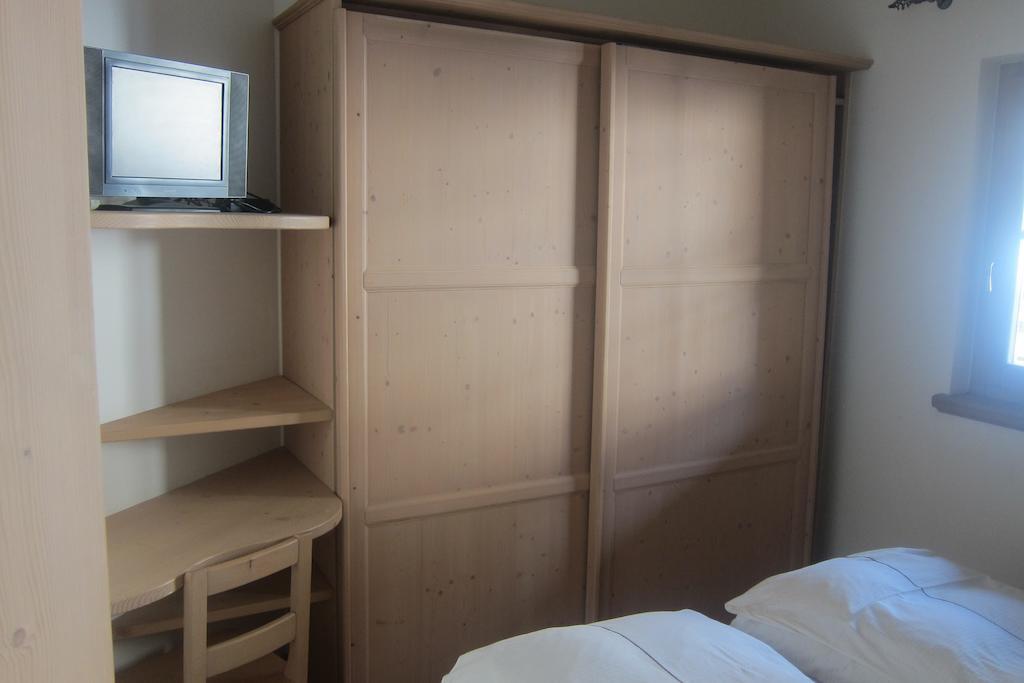 Chalet Rin Da Pemont Λιβίνιο Δωμάτιο φωτογραφία