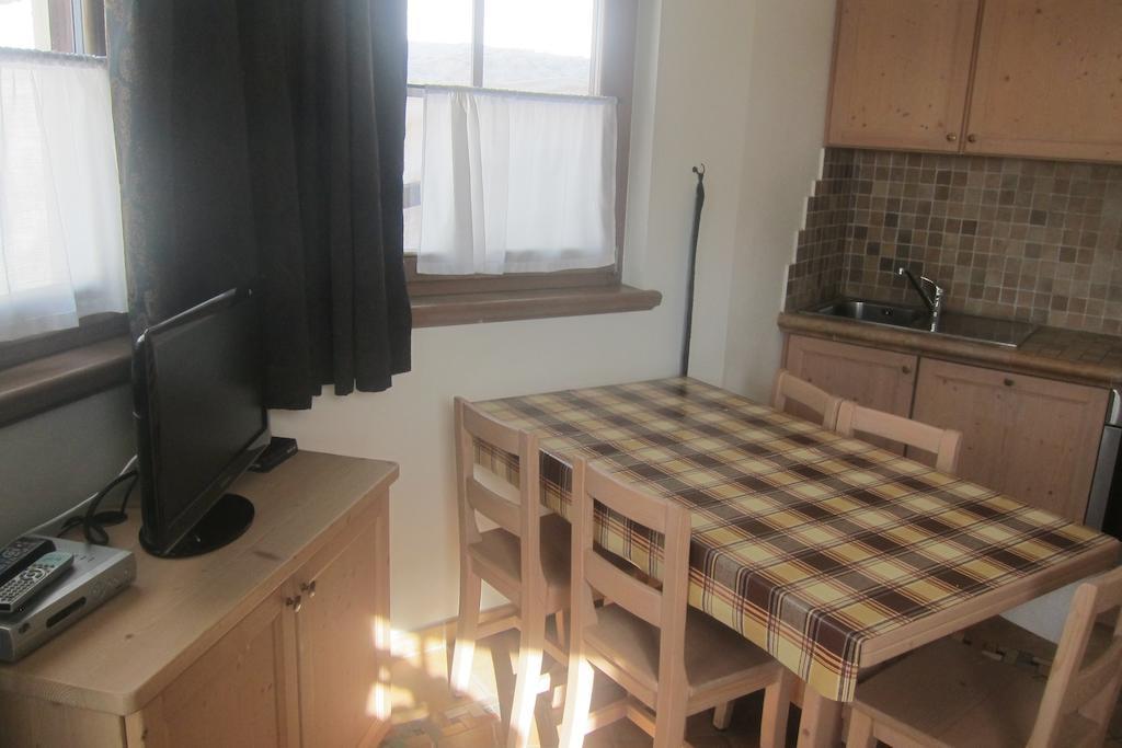 Chalet Rin Da Pemont Λιβίνιο Δωμάτιο φωτογραφία